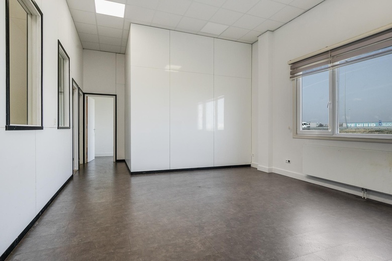 BedrijfsruimteaanPoortland 210<br/> inAmsterdam BedrijfsruimteaanPoortland 210<br/> inAmsterdam