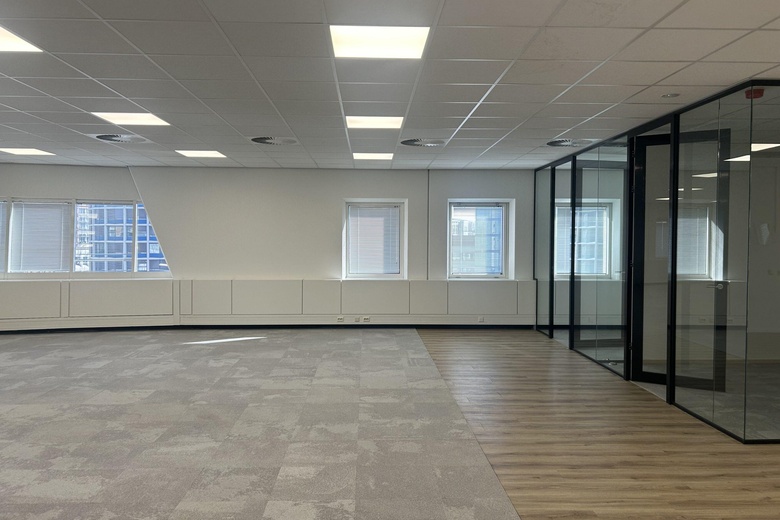 BedrijfsruimteaanTwentestraat 20-30<br/> inRotterdam