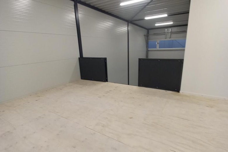 BedrijfsruimteaanRomeinenstraat 77<br/> inBeugen