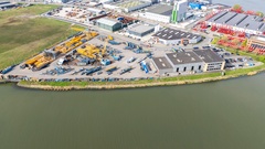 Bedrijfsruimte te huur Dordrecht - Pieter Hoebeeweg 99