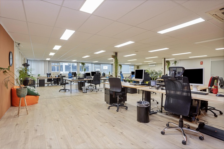 KantoorruimteaanIndustrieweg 33 - 40<br/> inIJsselstein KantoorruimteaanIndustrieweg 33 - 40<br/> inIJsselstein