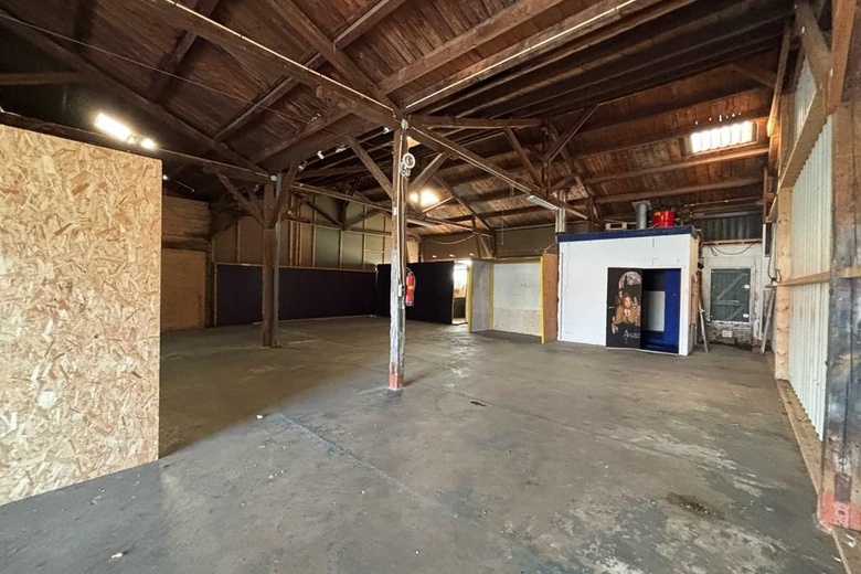 BedrijfsruimteaanMeubelweg 2 E<br/> inEmmeloord BedrijfsruimteaanMeubelweg 2 E<br/> inEmmeloord