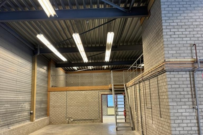 BedrijfsruimteaanHofdwarsweg 20<br/> inGeleen