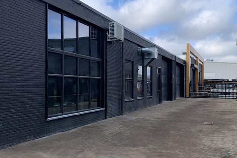 BedrijfsruimteaanParallelweg-Oost 82<br/> inVlijmen BedrijfsruimteaanParallelweg-Oost 82<br/> inVlijmen