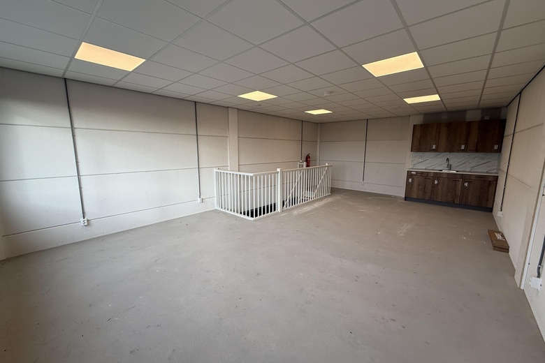 BedrijfsruimteaanReedijk 8 F 22<br/> inHeinenoord