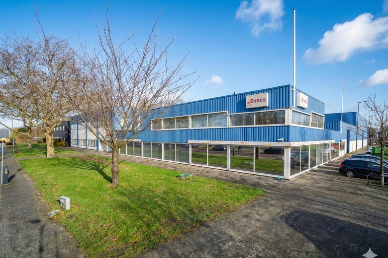 Bekijk foto Bedrijfsruimte aan de 's-Gravelandseweg 373 in Schiedam Bekijk foto Bedrijfsruimte aan de 's-Gravelandseweg 373 in Schiedam