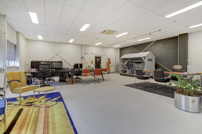 Bedrijfsruimteaan3e industrieweg 5<br/> inAsperen