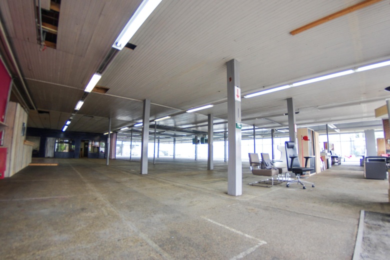 WinkelruimteaanOude Roswinkelerweg 36<br/> inEmmen WinkelruimteaanOude Roswinkelerweg 36<br/> inEmmen