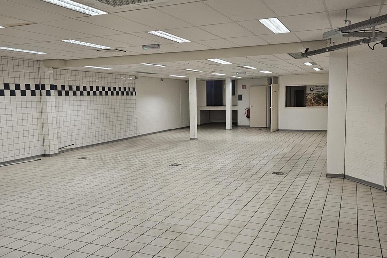 WinkelruimteaanWillemsweg 81<br/> inNijmegen WinkelruimteaanWillemsweg 81<br/> inNijmegen