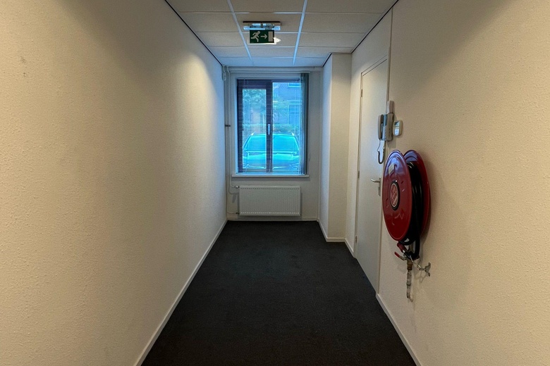 KantoorruimteaanAchthovenerweg 17 D<br/> inLeiderdorp KantoorruimteaanAchthovenerweg 17 D<br/> inLeiderdorp