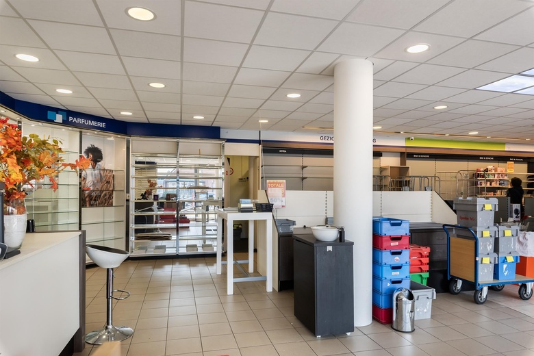 WinkelruimteaanLoenenseweg 6<br/> inEerbeek WinkelruimteaanLoenenseweg 6<br/> inEerbeek