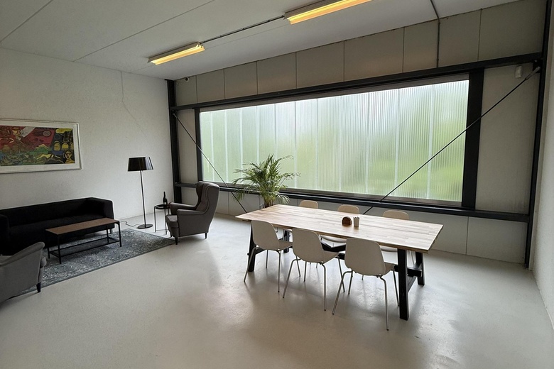 BedrijfsruimteaanVennestraat 22<br/> inLisse