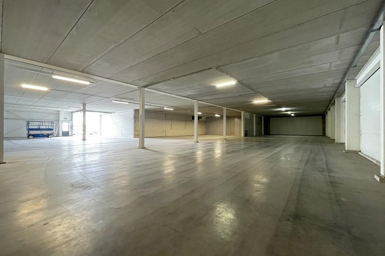 BedrijfsruimteaanLegmeerdijk 169 A<br/> inAalsmeer