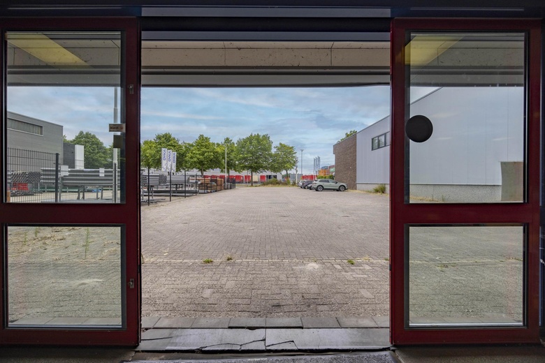 BedrijfsruimteaanJules Verneweg 96 a<br/> inTilburg BedrijfsruimteaanJules Verneweg 96 a<br/> inTilburg