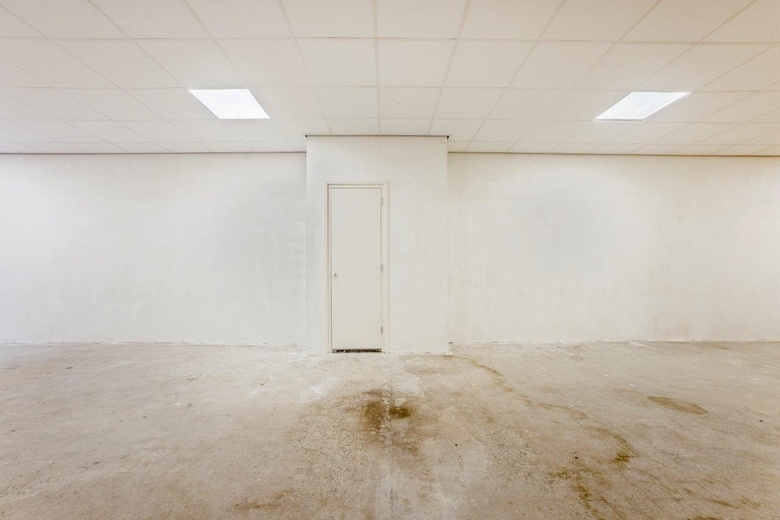 WinkelruimteaanHagelingerweg 55<br/> inSantpoort-Noord WinkelruimteaanHagelingerweg 55<br/> inSantpoort-Noord