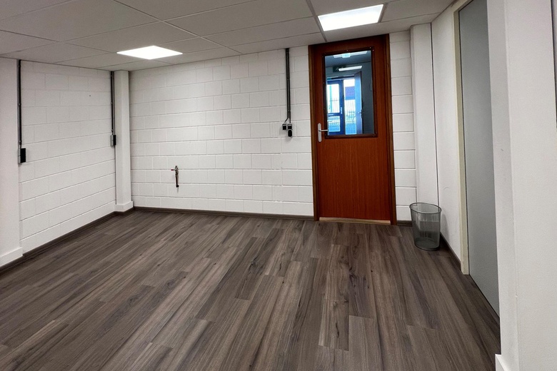 BedrijfsruimteaanMandenmakerstraat 35 d<br/> inHoogvliet