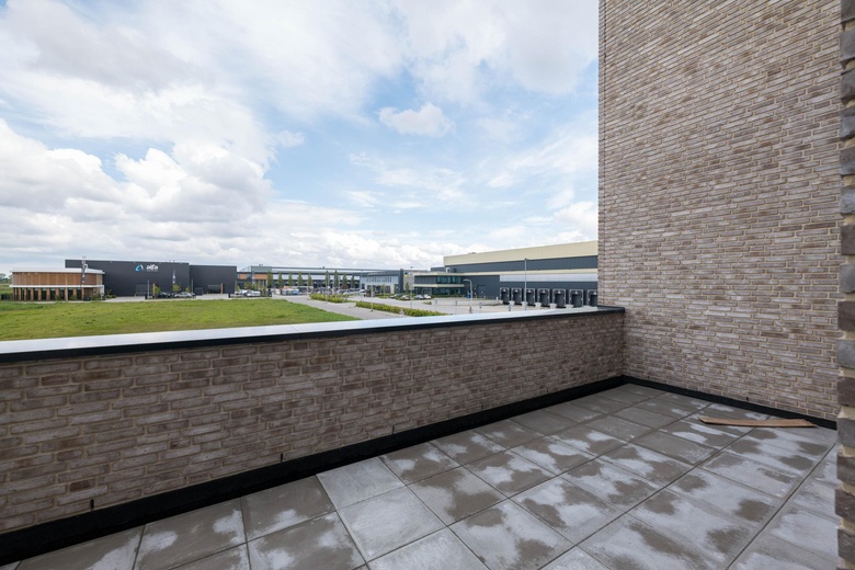BedrijfsruimteaanAndersonweg 2 17<br/> inHellevoetsluis