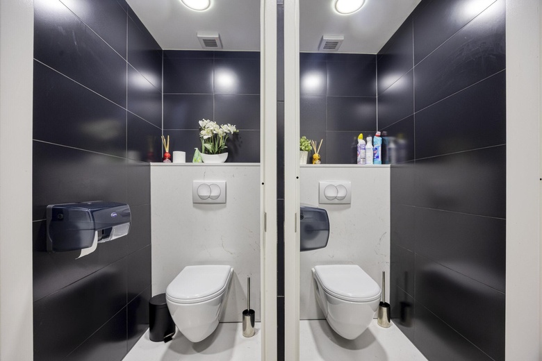 WinkelruimteaanMiddenbaan 66<br/> inBarendrecht