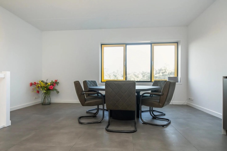 BedrijfsruimteaanAmbachtsweg 11 c<br/> inOosthuizen