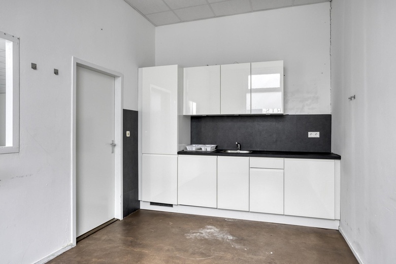 WinkelruimteaanGrotestraat 112<br/> inAlmelo WinkelruimteaanGrotestraat 112<br/> inAlmelo
