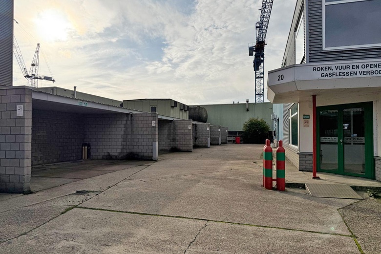 BedrijfsruimteaanIndustrieweg 20<br/> inSliedrecht