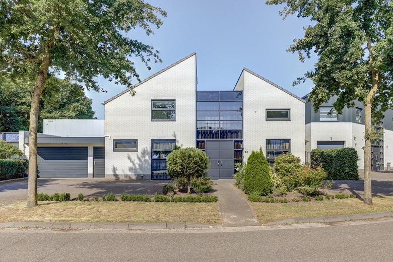 BedrijfsruimteaanBreedijk 20 - 22<br/> inHelmond