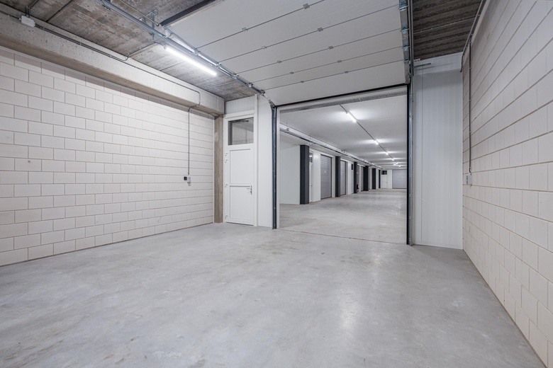 Bekijk foto Bedrijfsruimte aan de Industrieweg 71 17 in Berkel en Rodenrijs
