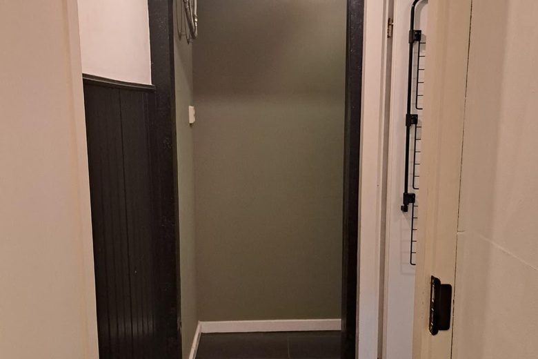 WinkelruimteaanGentsevaartstraat 33<br/> inAxel