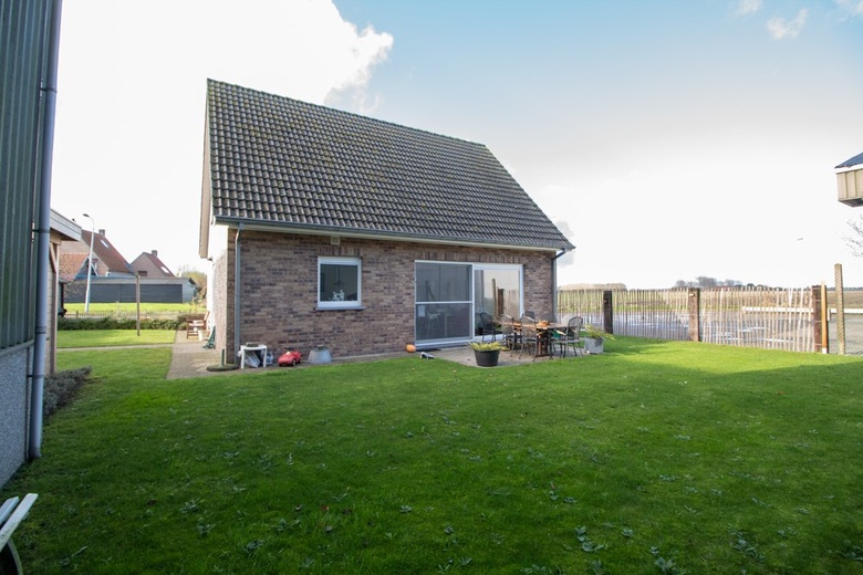 BedrijfsruimteaanOranjestraat 60<br/> inIJzendijke