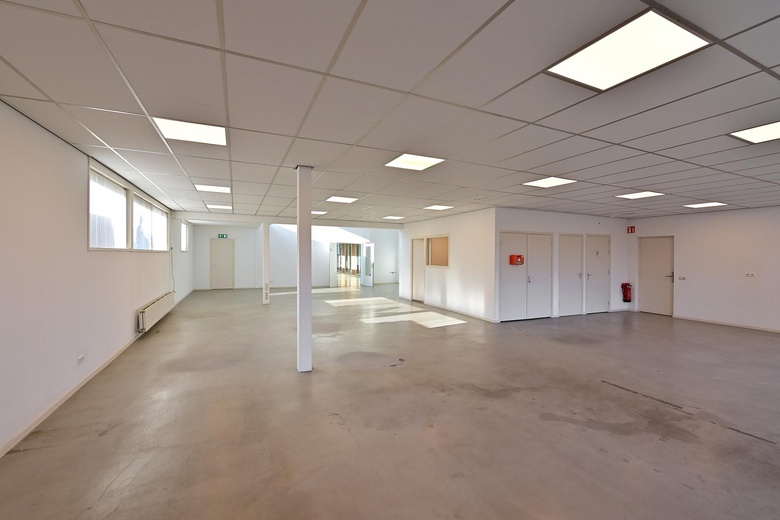 BedrijfsruimteaanOosterengweg 44<br/> inHilversum BedrijfsruimteaanOosterengweg 44<br/> inHilversum