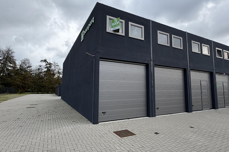 Bekijk foto 1 van Titaniumweg 196