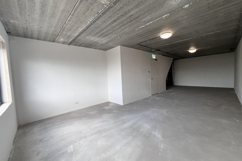 BedrijfsruimteaanHogeweyselaan 215 H<br/> inWeesp