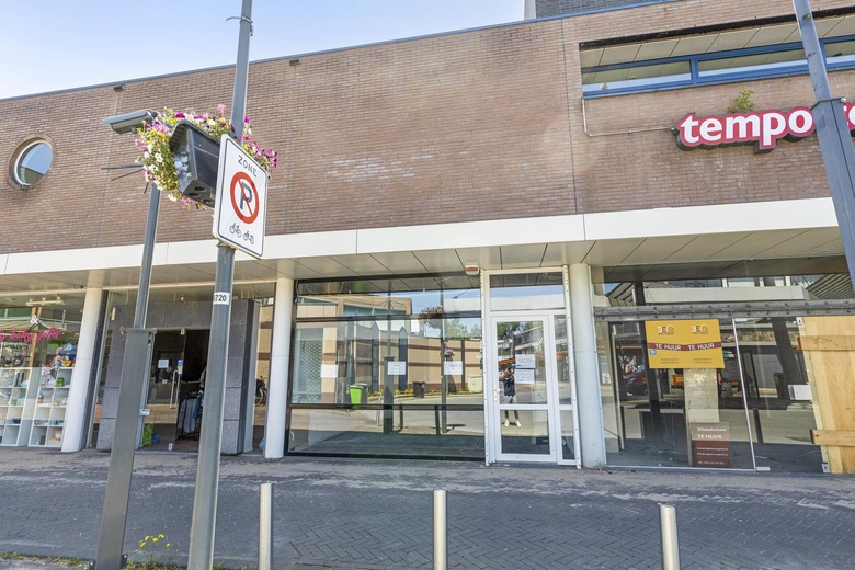 WinkelruimteaanRoselaarplein 17 - 31<br/> inRoosendaal