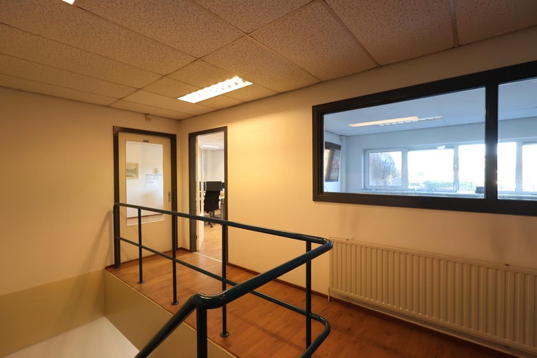 BedrijfsruimteaanZuideinde 81 A<br/> inLandsmeer