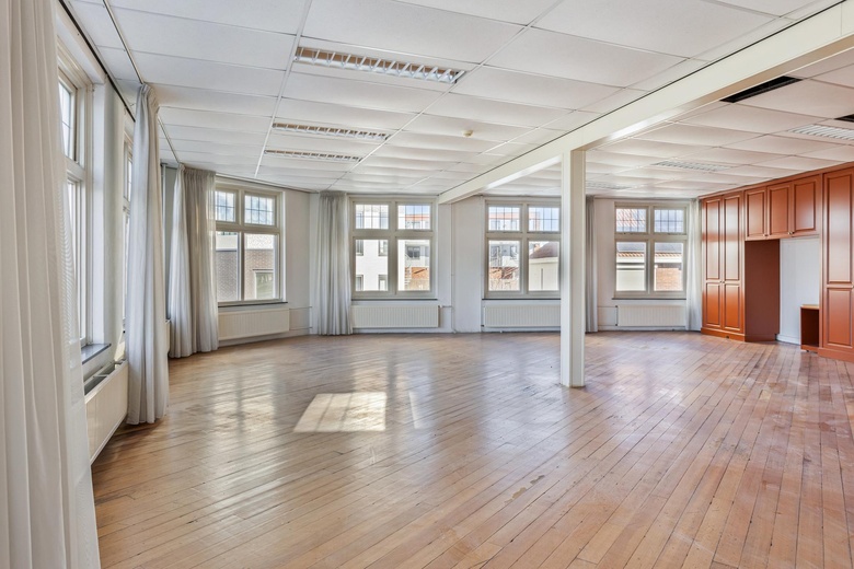KantoorruimteaanZuiderspoorstraat 3<br/> inEnschede KantoorruimteaanZuiderspoorstraat 3<br/> inEnschede