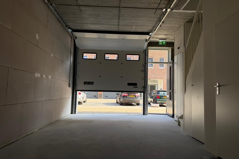 BedrijfsruimteaanNijverheidslaan 6 S<br/> inWeesp