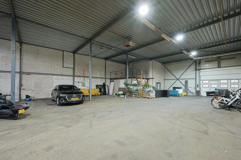 BedrijfsruimteaanDriemanssteeweg 48<br/> inRotterdam