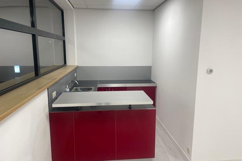 KantoorruimteaanHooiland 4 a<br/> inHeteren