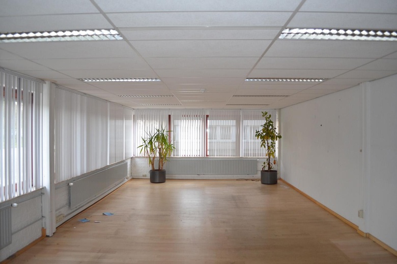 BedrijfsruimteaanScherpdeel 5<br/> inRoosendaal BedrijfsruimteaanScherpdeel 5<br/> inRoosendaal