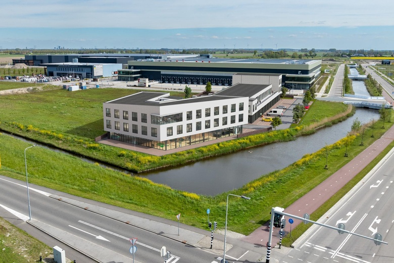 KantoorruimteaanAndersonweg Business LOFT 4 - Office 0 ong<br/> inHellevoetsluis KantoorruimteaanAndersonweg Business LOFT 4 - Office 0 ong<br/> inHellevoetsluis