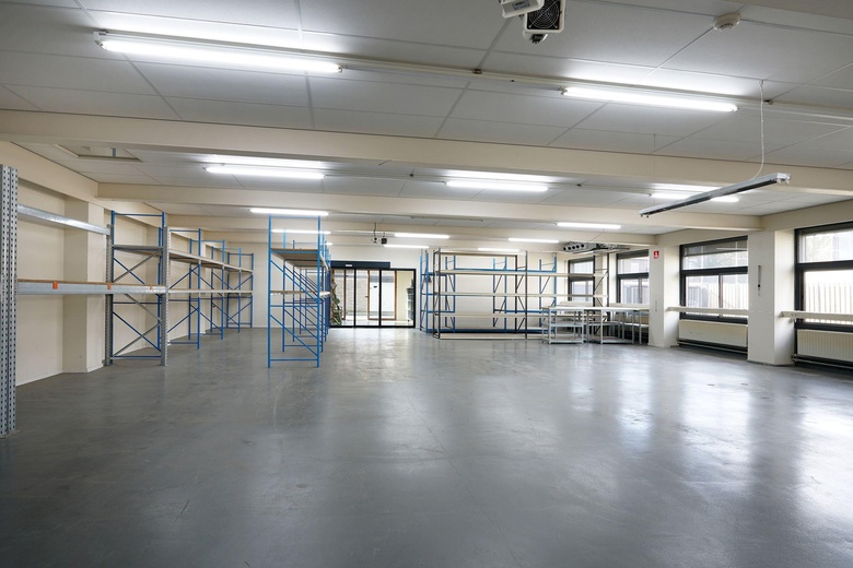 Bedrijfsruimte Tilburg - Valkenjachtstraat 25 - Foto 12
