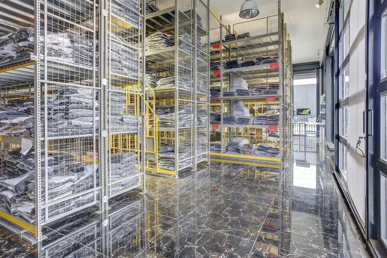 BedrijfsruimteaanMelbournestraat 14<br/> inLijnden BedrijfsruimteaanMelbournestraat 14<br/> inLijnden