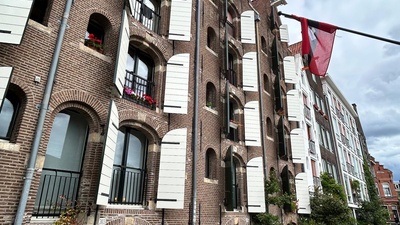 Bekijk foto 1 in  aan de  in 