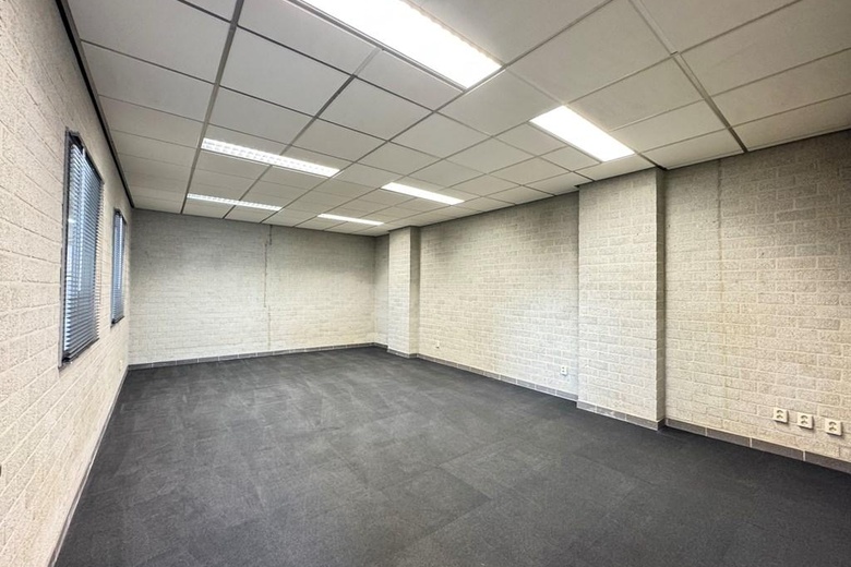 BedrijfsruimteaanLindenstraat 4<br/> inHapert