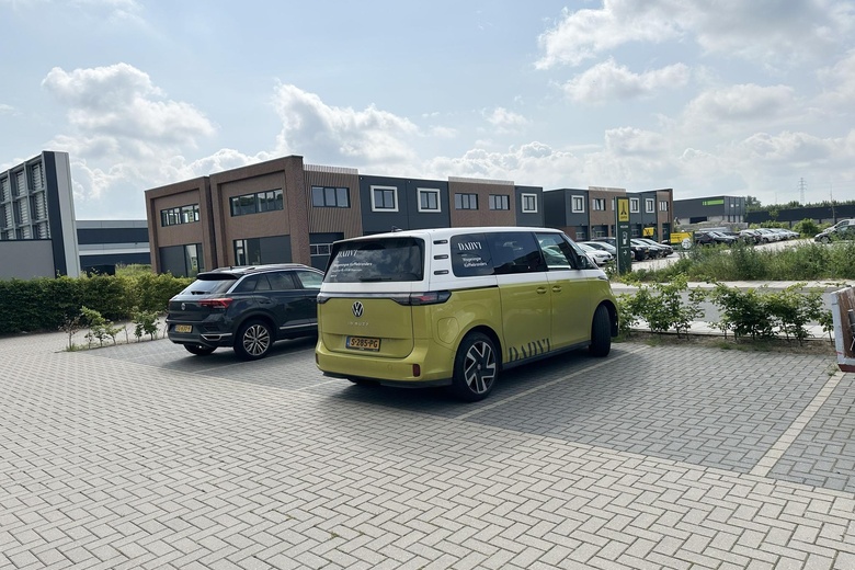 BedrijfsruimteaanAnna van Hoevellstraat 8<br/> inWageningen BedrijfsruimteaanAnna van Hoevellstraat 8<br/> inWageningen