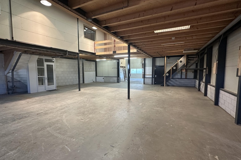 BedrijfsruimteaanJan Tinbergenstraat 19<br/> inReeuwijk BedrijfsruimteaanJan Tinbergenstraat 19<br/> inReeuwijk