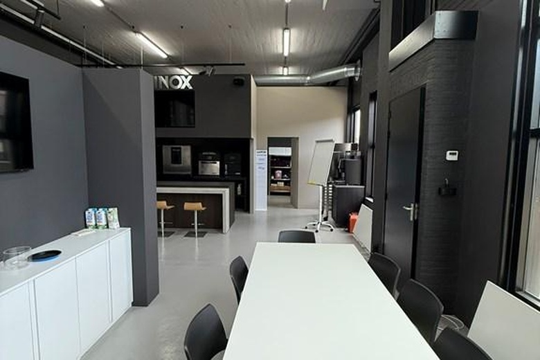 BedrijfsruimteaanParallelweg-Oost 84<br/> inVlijmen