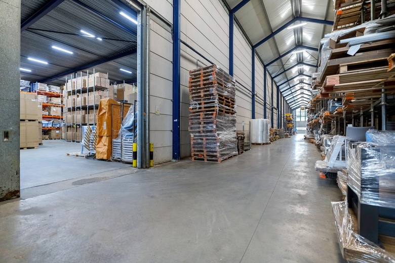 BedrijfsruimteaanBorchwerf 8 e<br/> inRoosendaal BedrijfsruimteaanBorchwerf 8 e<br/> inRoosendaal