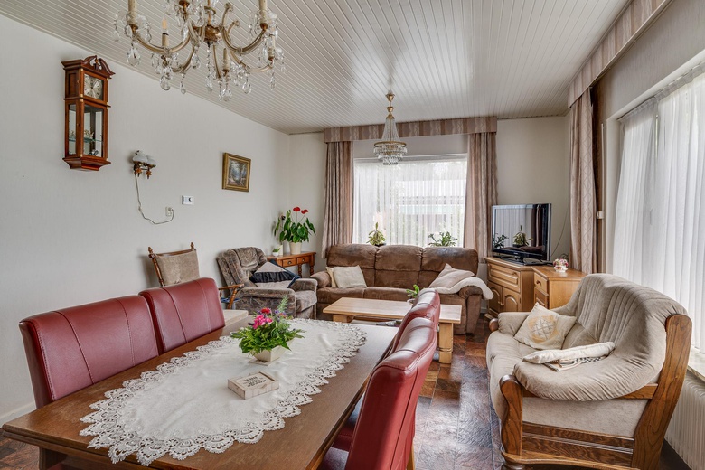 BedrijfsruimteaanLimburglaan 4<br/> inSomeren