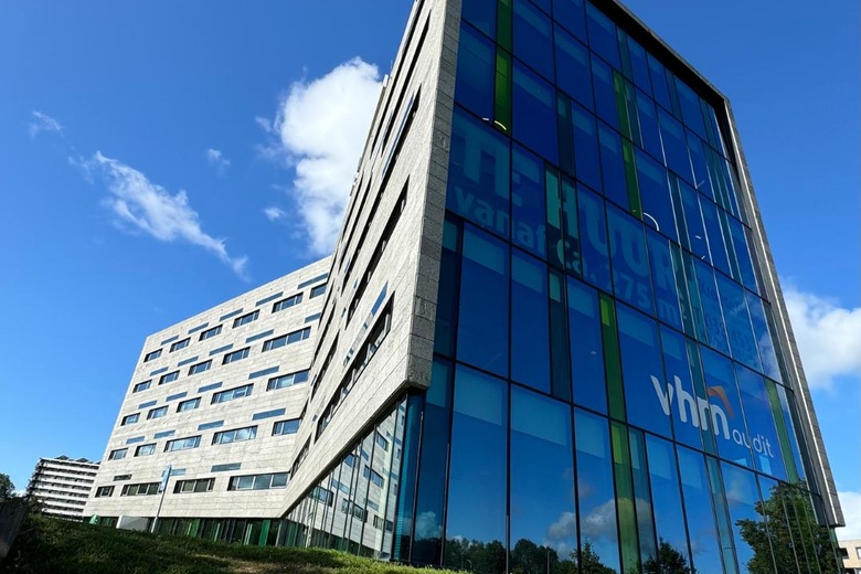 Bekijk foto 1 van Zwartewaterallee 56